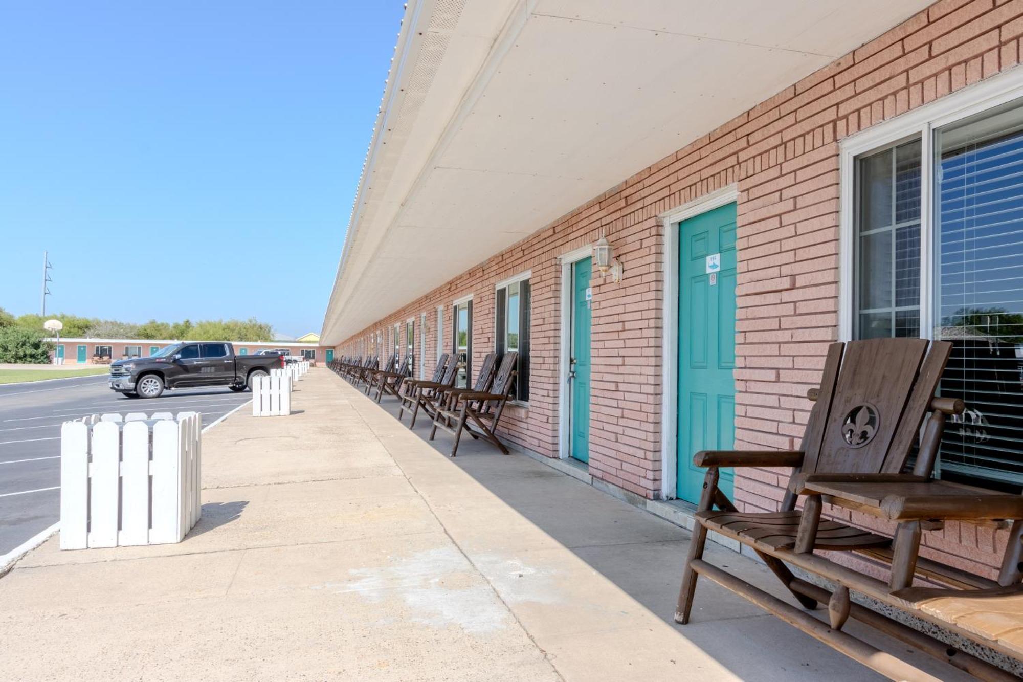 Shark Reef Resort Motel & Cottages Port Aransas Exterior foto